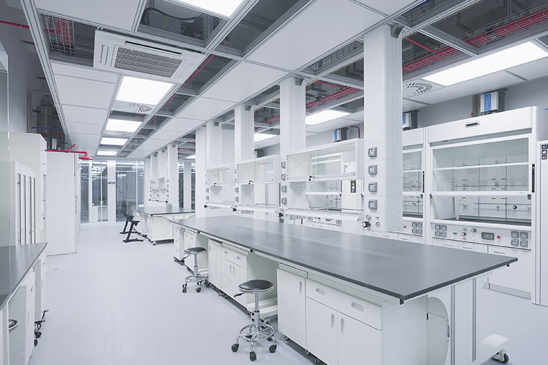 阳高实验室革新：安全与科技的现代融合
